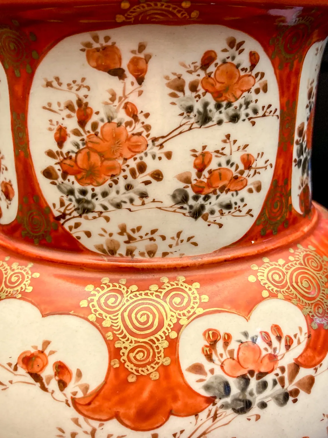 Antique Japanese Hand Painted Kutani Porcelain Vase Lamp Wood Base