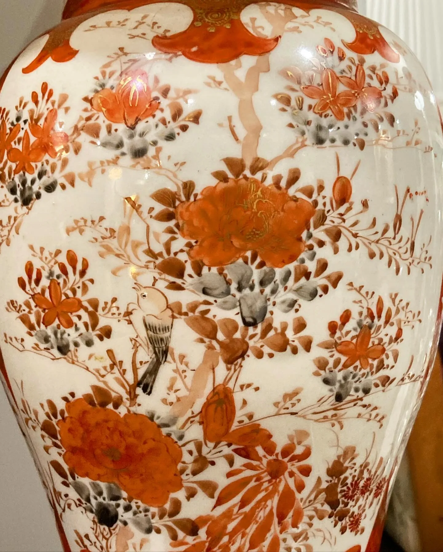 Antique Japanese Hand Painted Kutani Porcelain Vase Lamp Wood Base