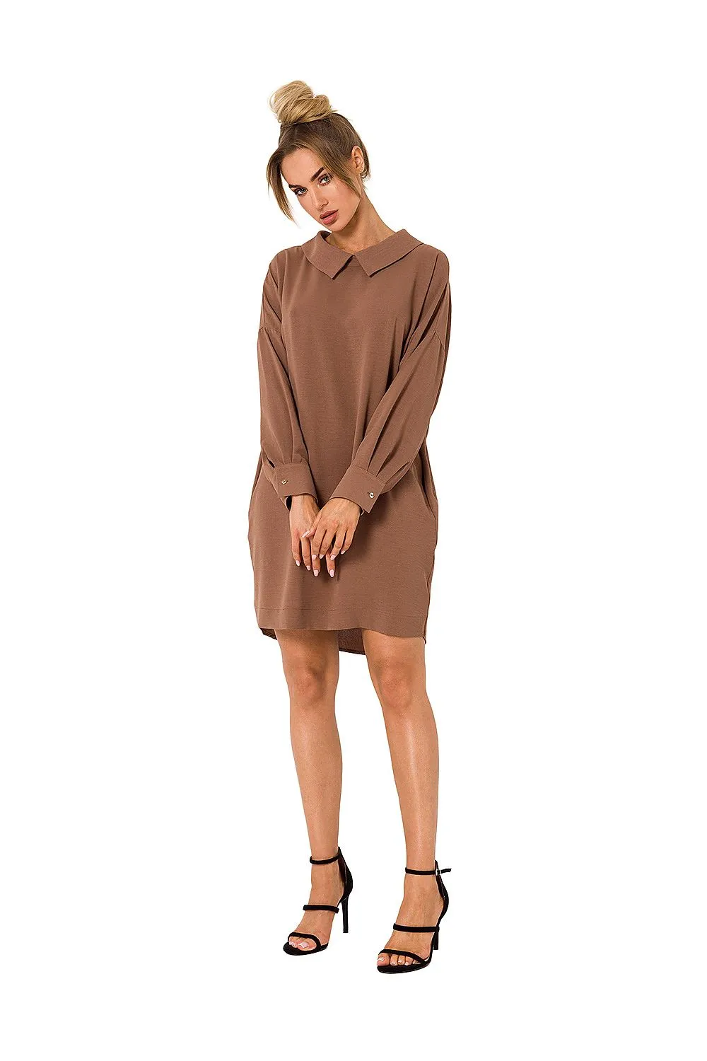 Chain-Detail Collar Back Tunic