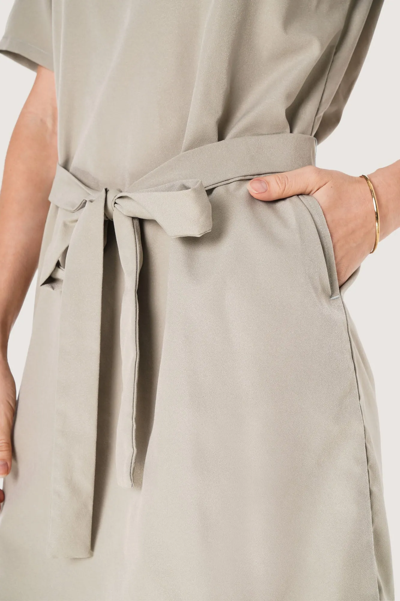 Closet Staples Two-Way Shift Dress