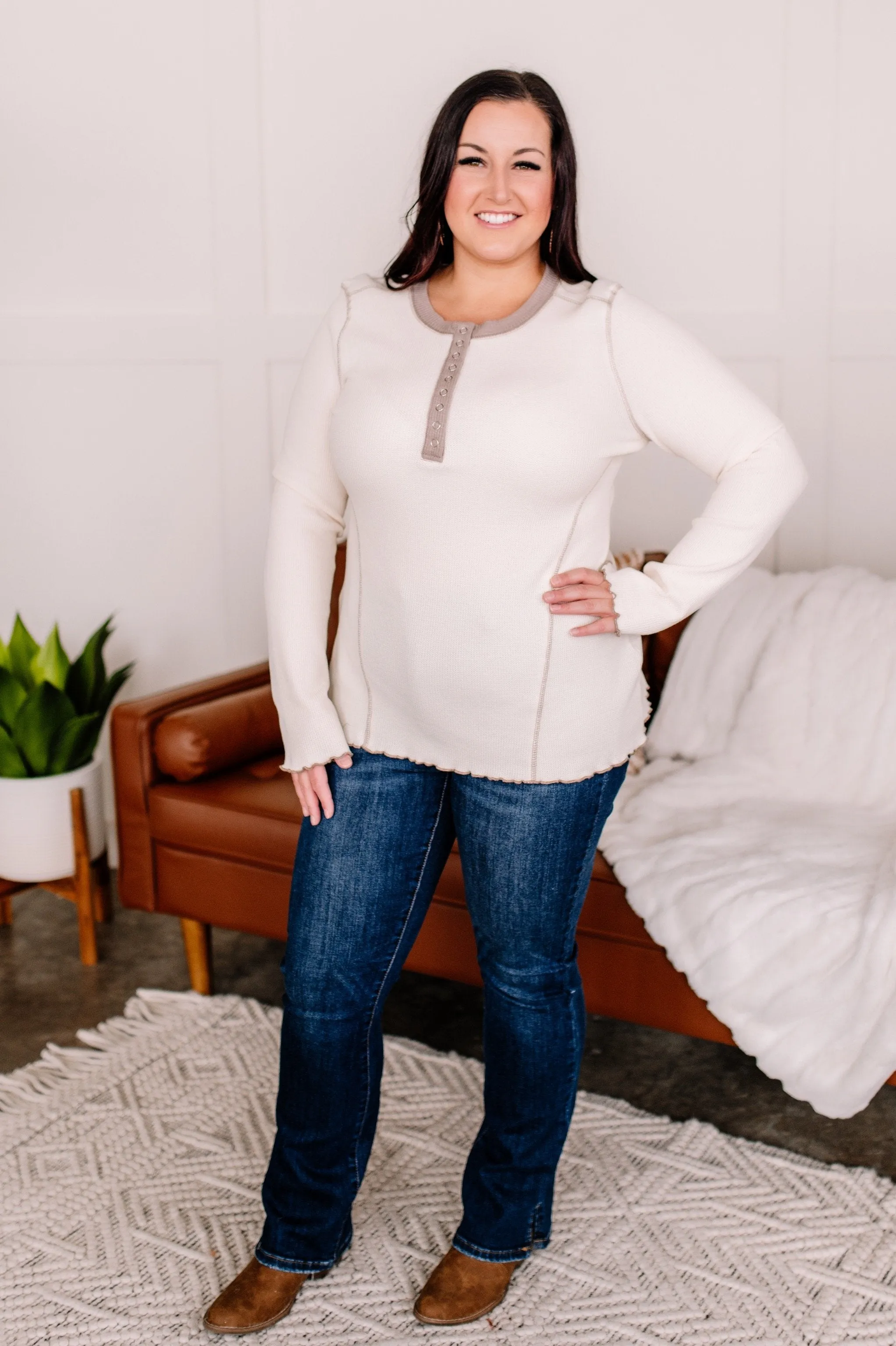 Details Make The Difference Thermal Henley in Natural