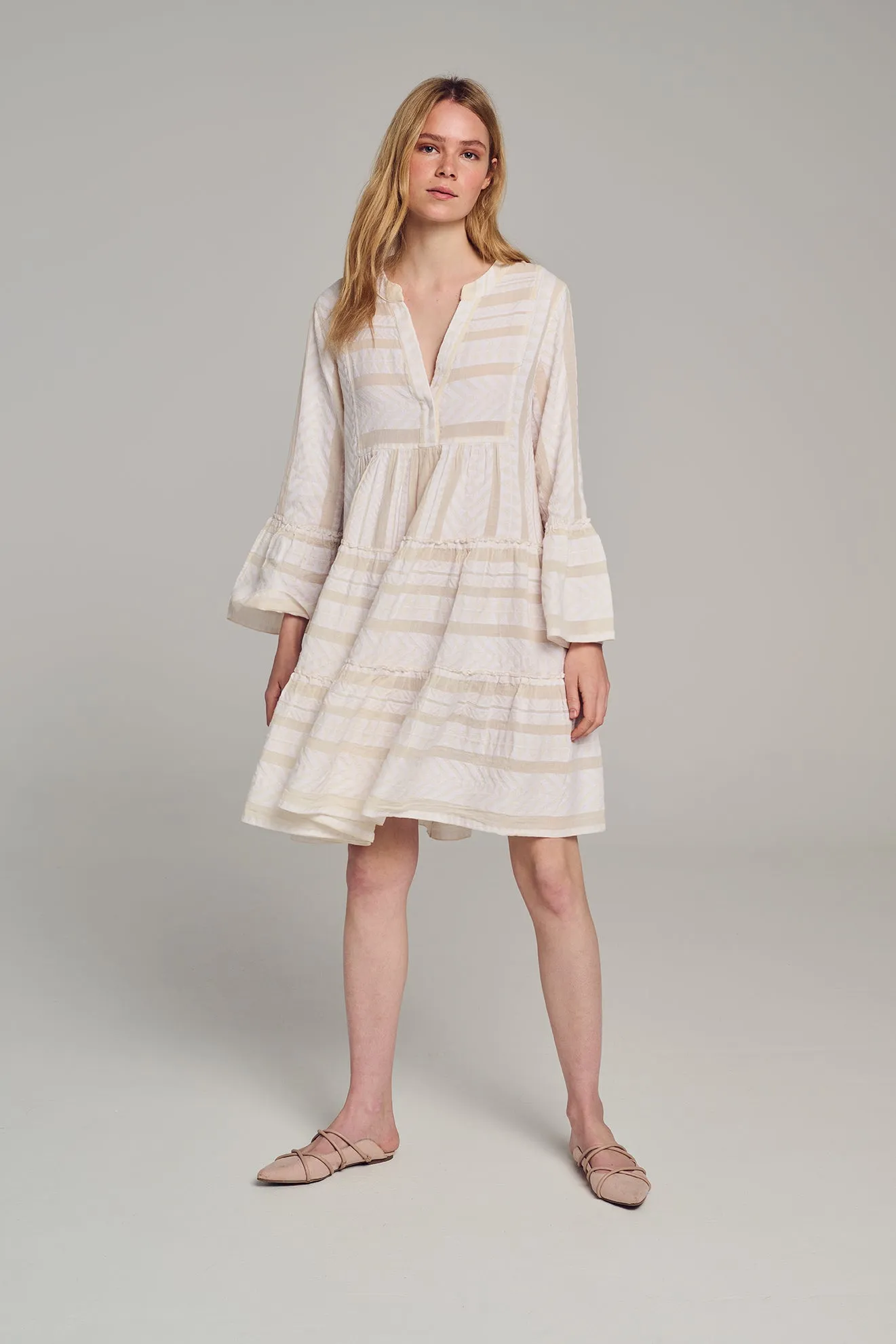 ELLA SHORT - ECRU/OFFWHITE