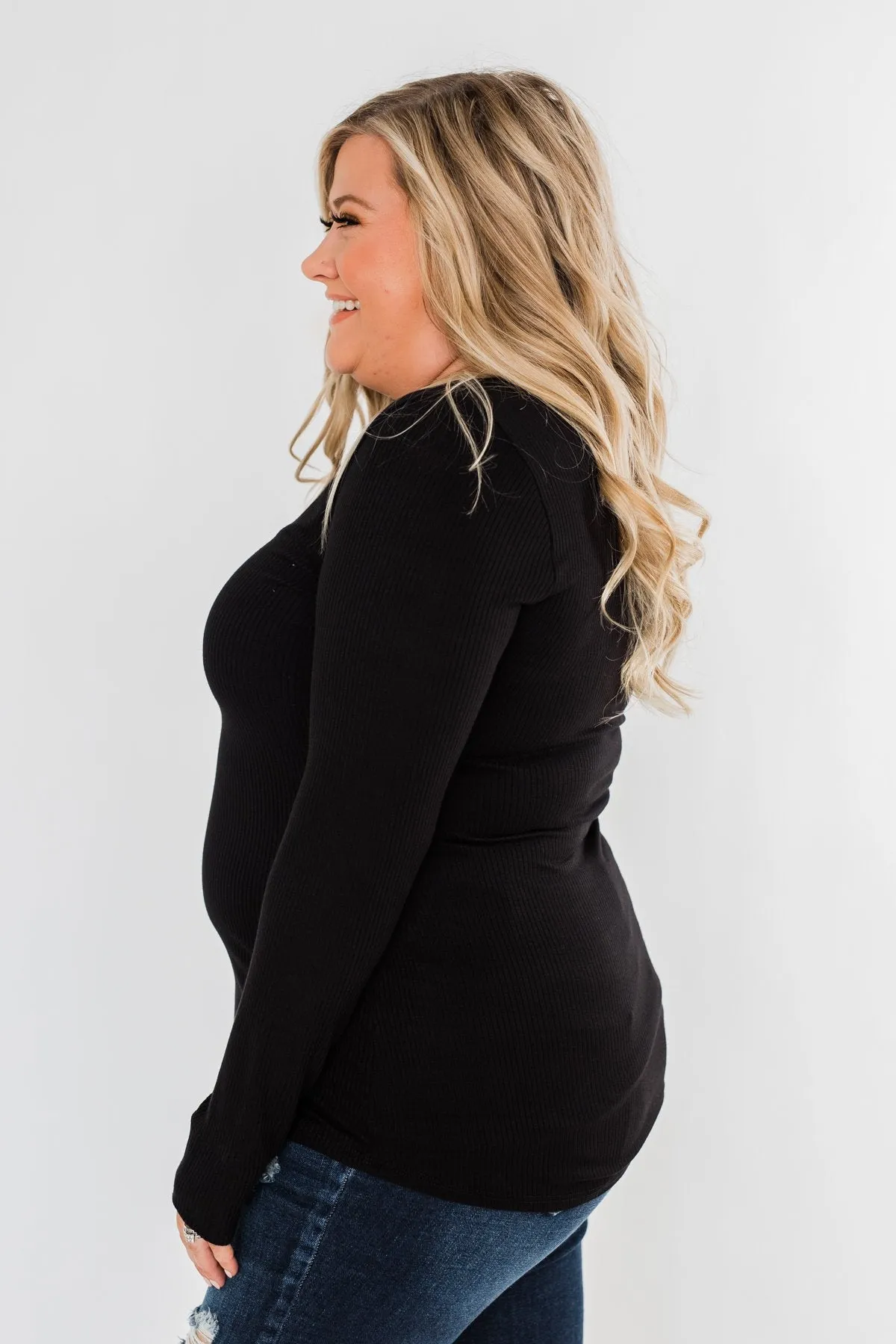 Essential 5-Button Henley Top- Black