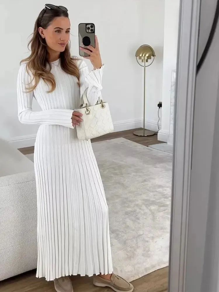 Fashion Solid Knitted Flare Long Sleeve Slim Dress