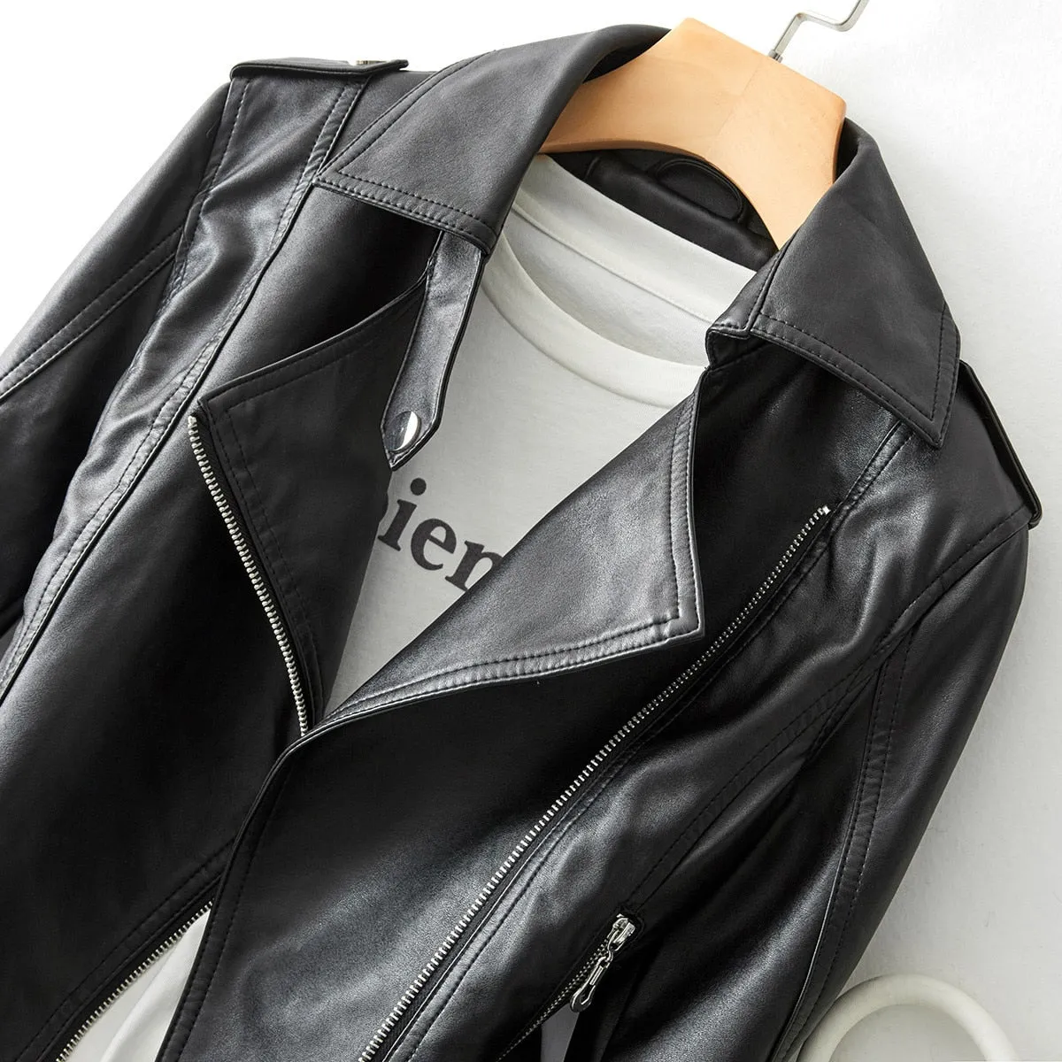 Gianna – Sleek Vegan Leather Women’s Jacket