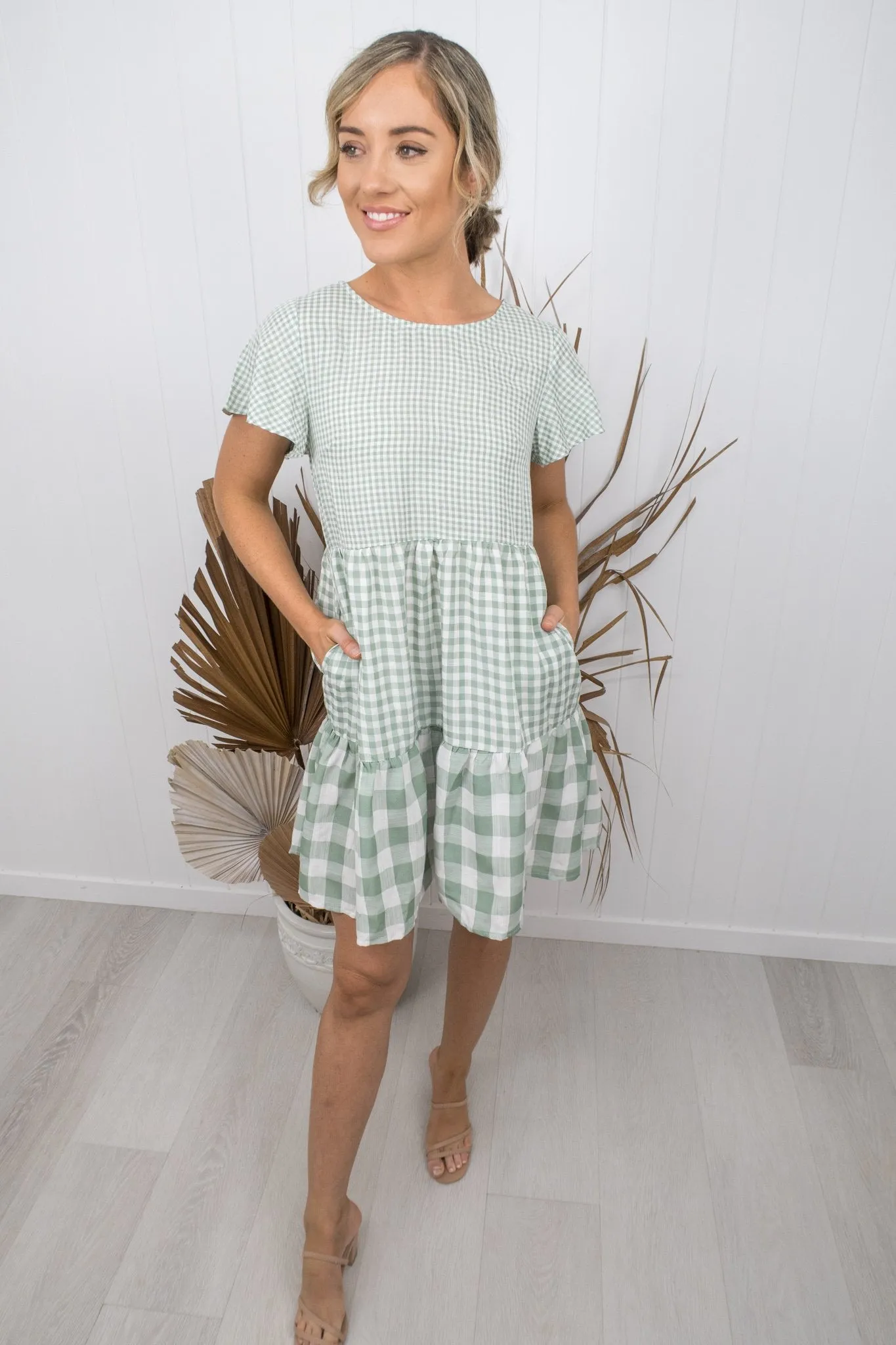 Keeley Dress -sage green/gingham