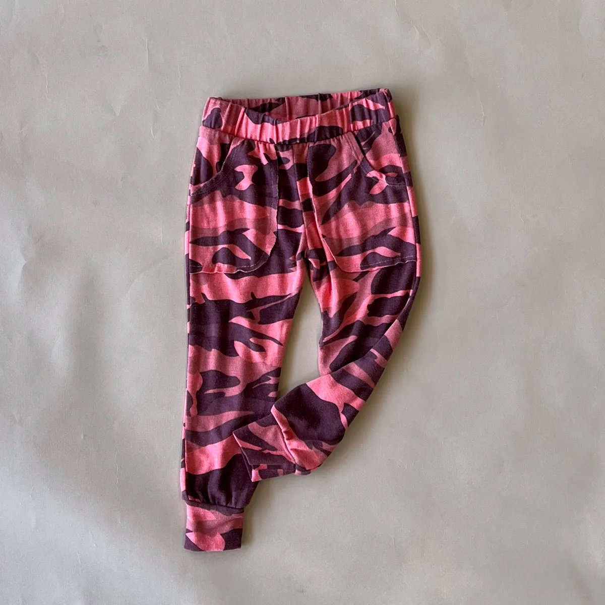 Lew Camo Joggers | Dyed Lava (Kids)