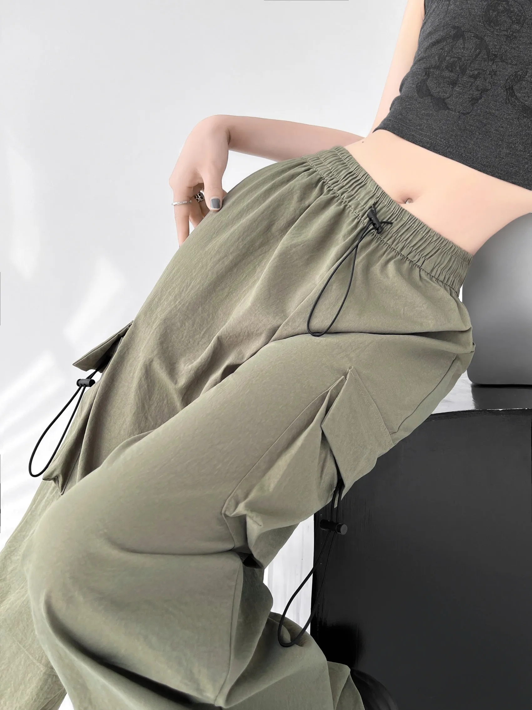 Lightweight and Solid Drawstring Waist Cargo Pants for Women