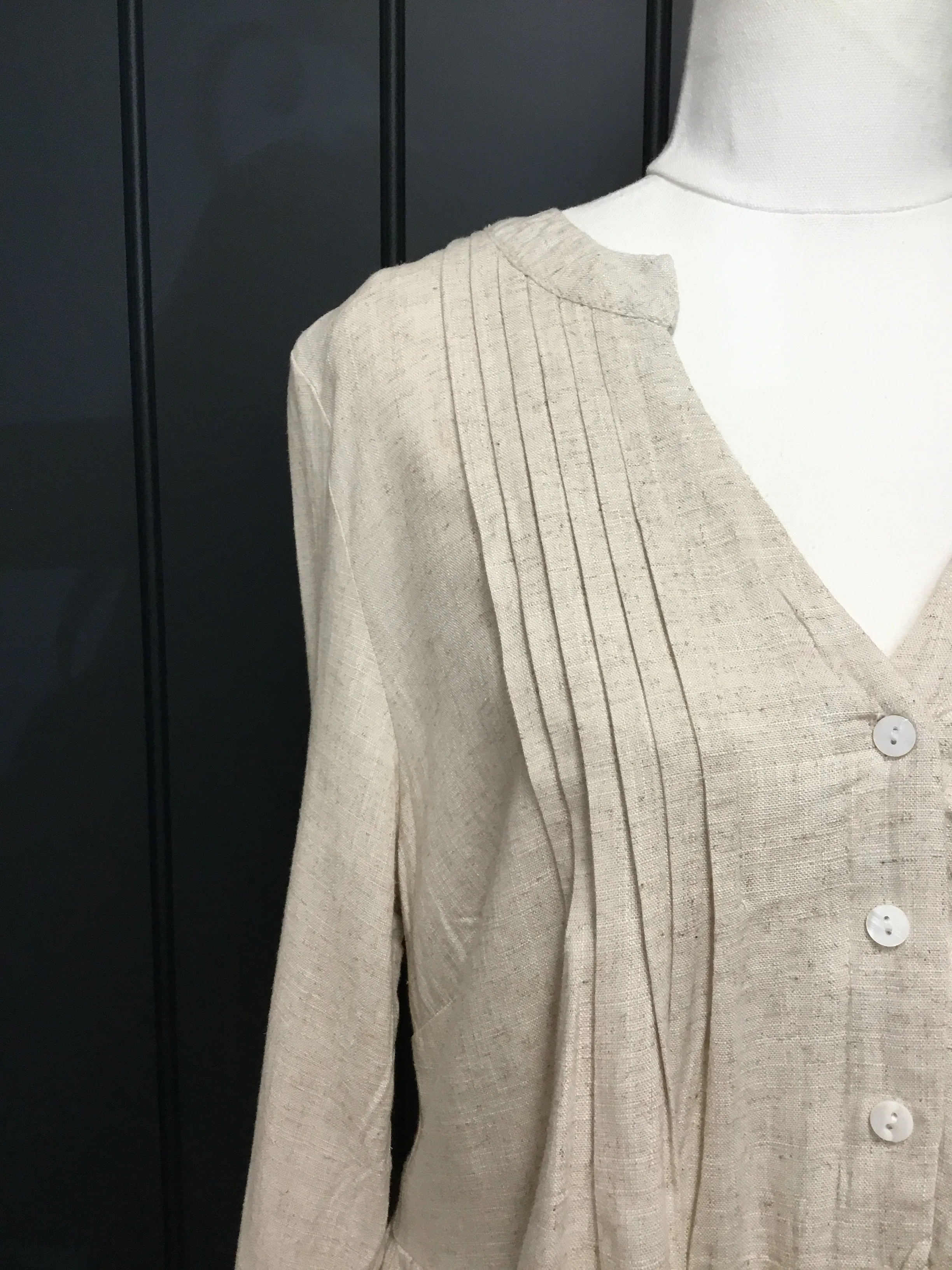 Linen Pintuck Shirt - Oatmeal
