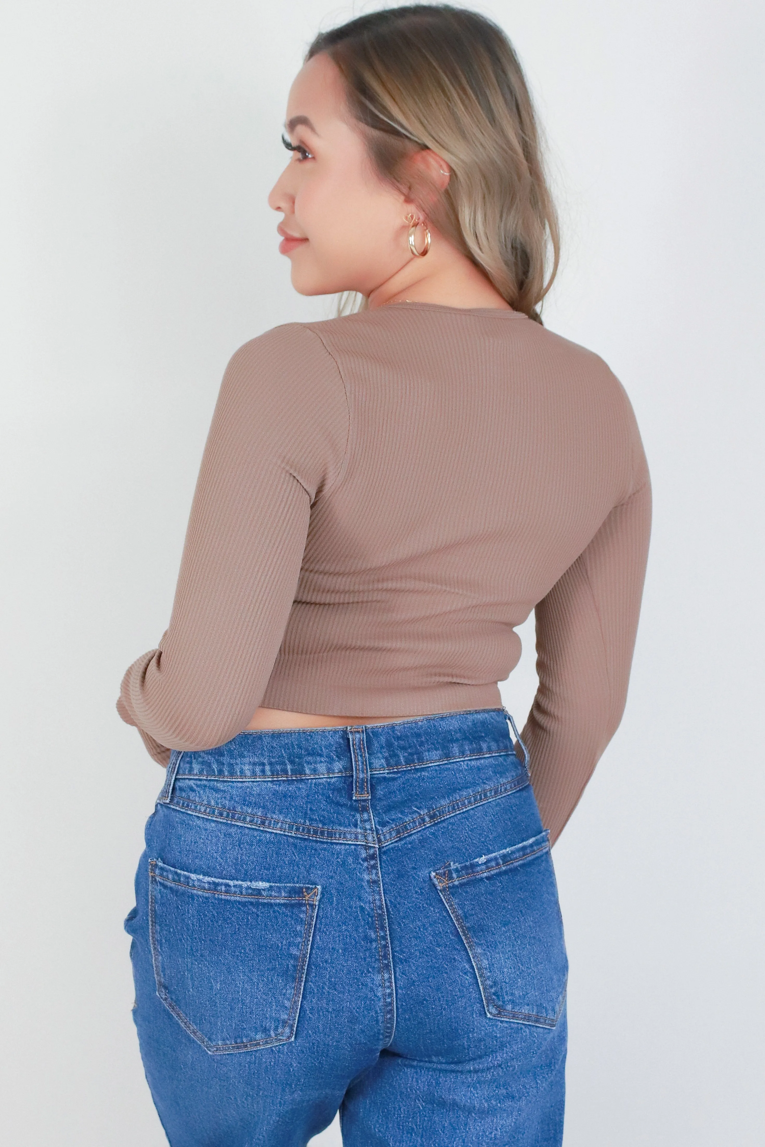 LONG SLEEVE RIBBED HENLEY TOP