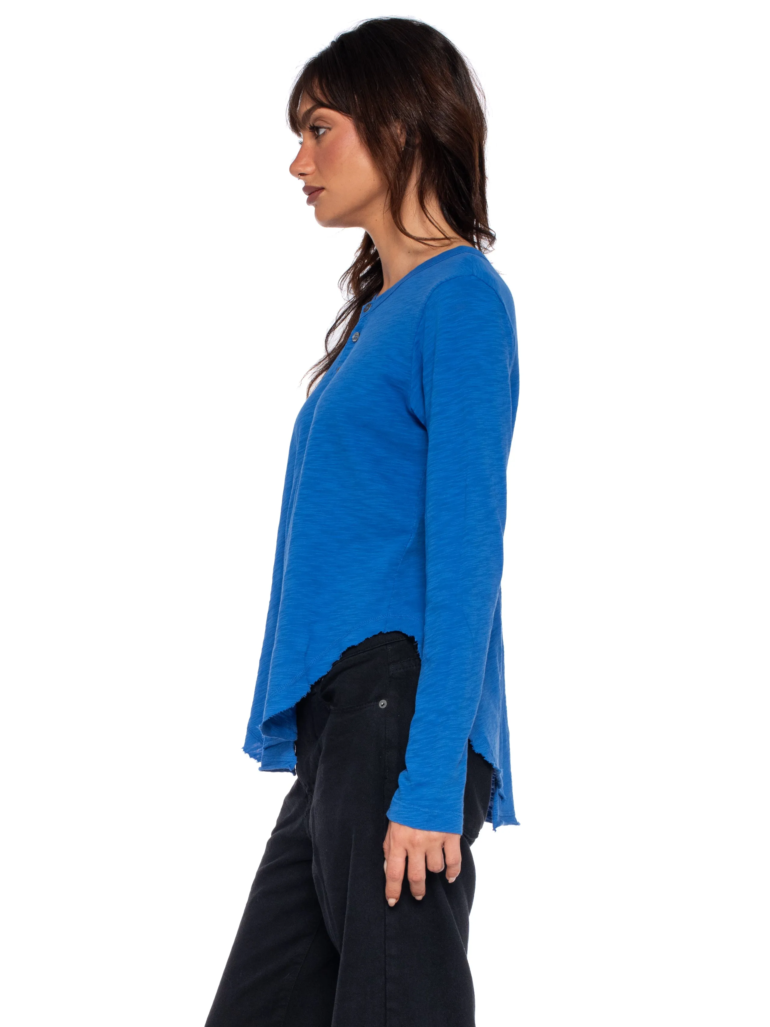Long Sleeve Shrunken Henley W/ Shifted Hem