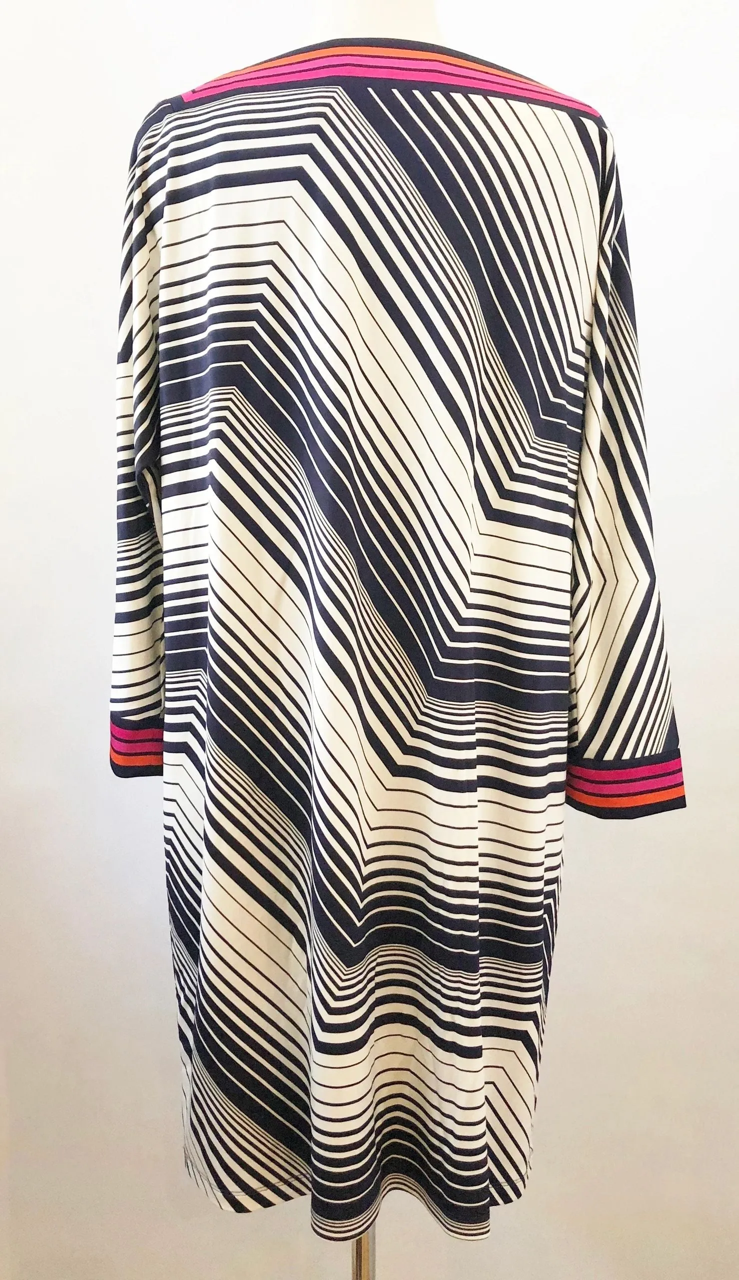NEW Trina Turk Shift Dress Size Xl