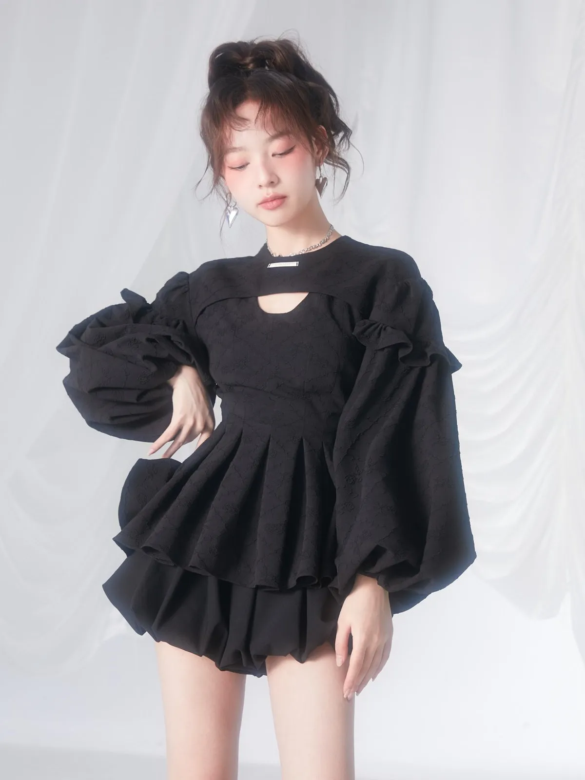 Peplum Balloon-sleeve Pleats Pullover
