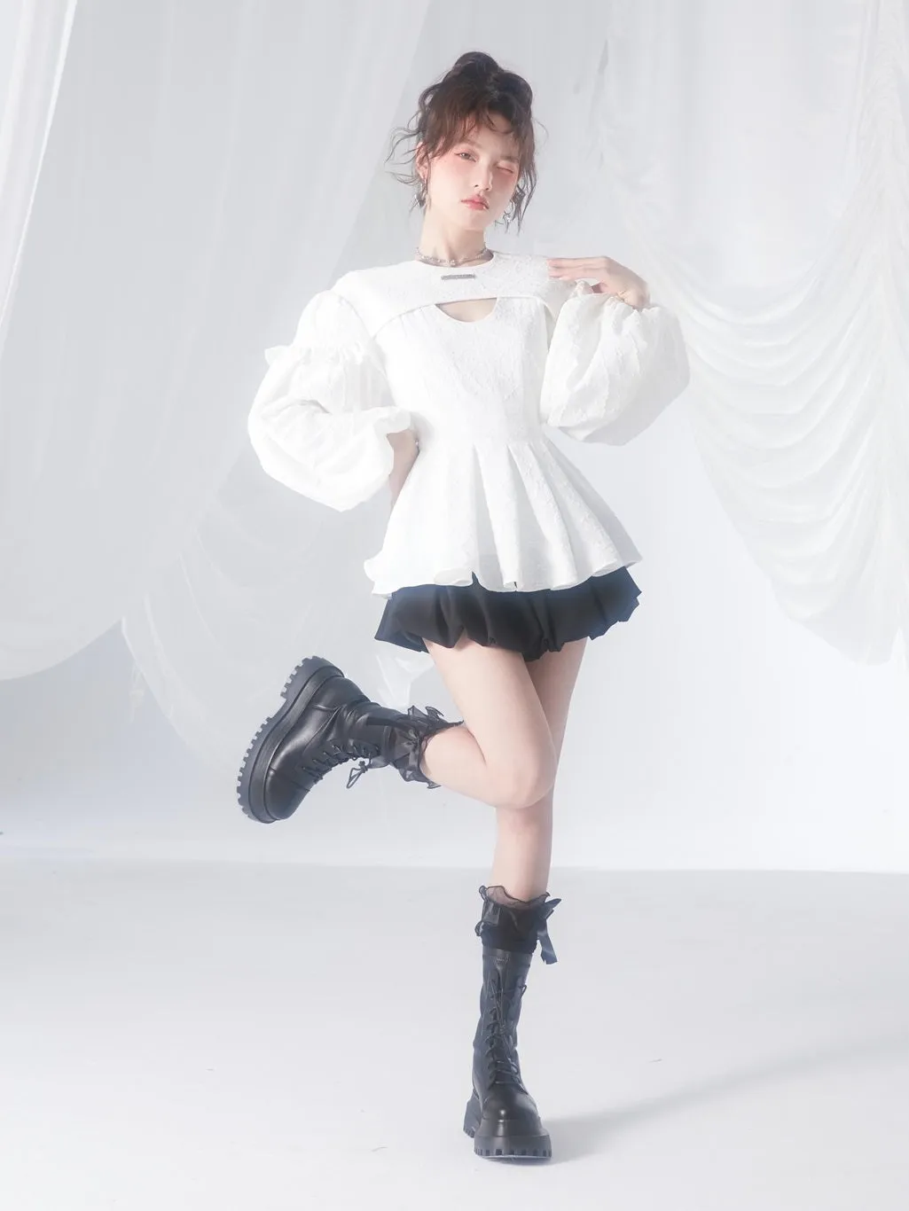 Peplum Balloon-sleeve Pleats Pullover