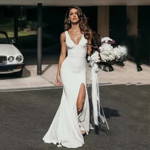 Sexy V Neck Wedding Dresses Side Split Backless Bride Gowns Modern Party Bridal Gowns Wedding reception Dress For Bride