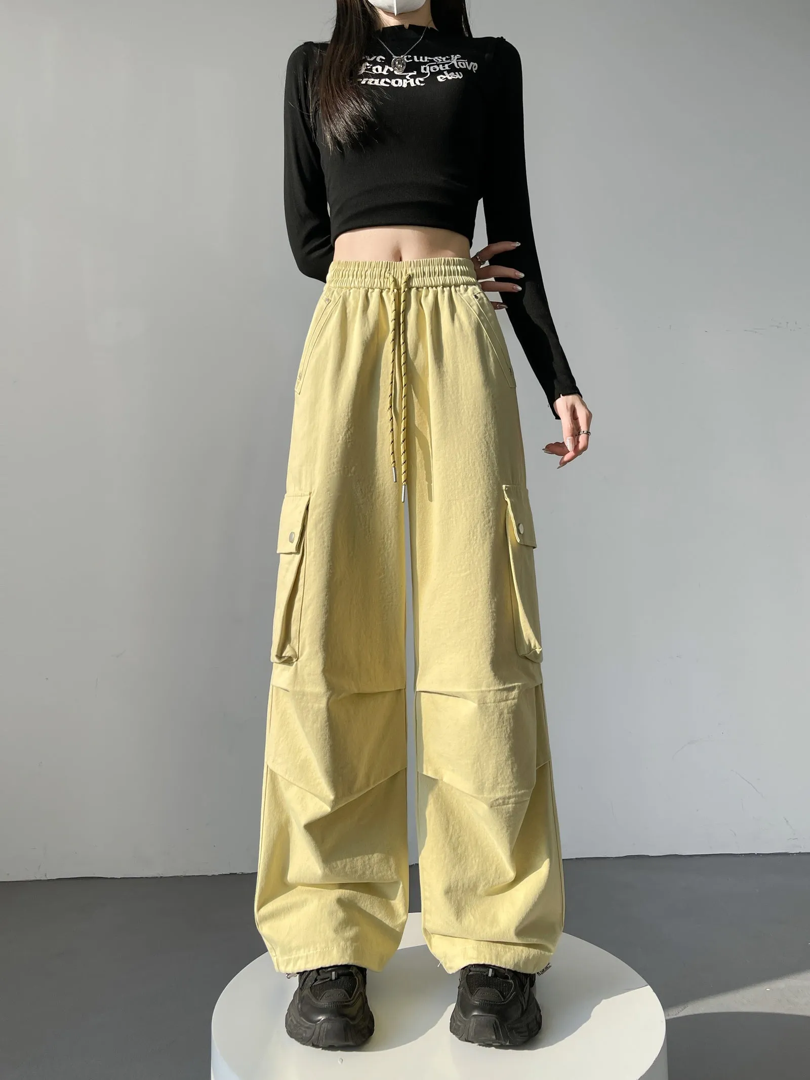 Solid Wash Cotton Cargo Pants with Trendy Drawstring Hem