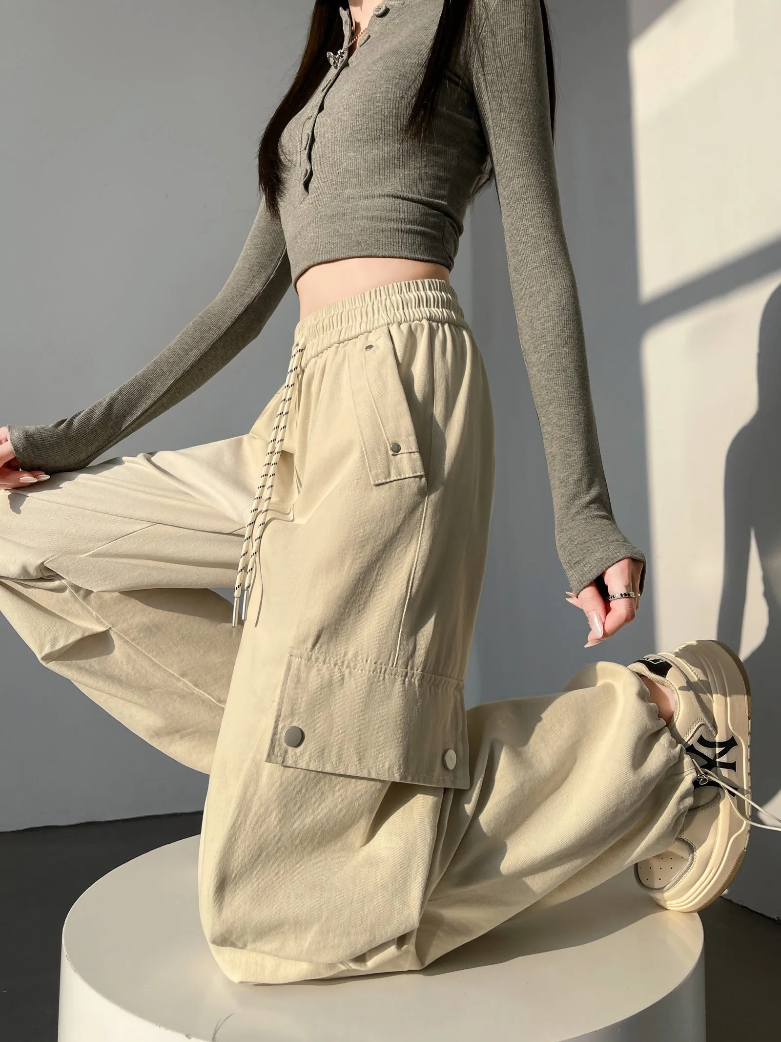 Solid Wash Cotton Cargo Pants with Trendy Drawstring Hem