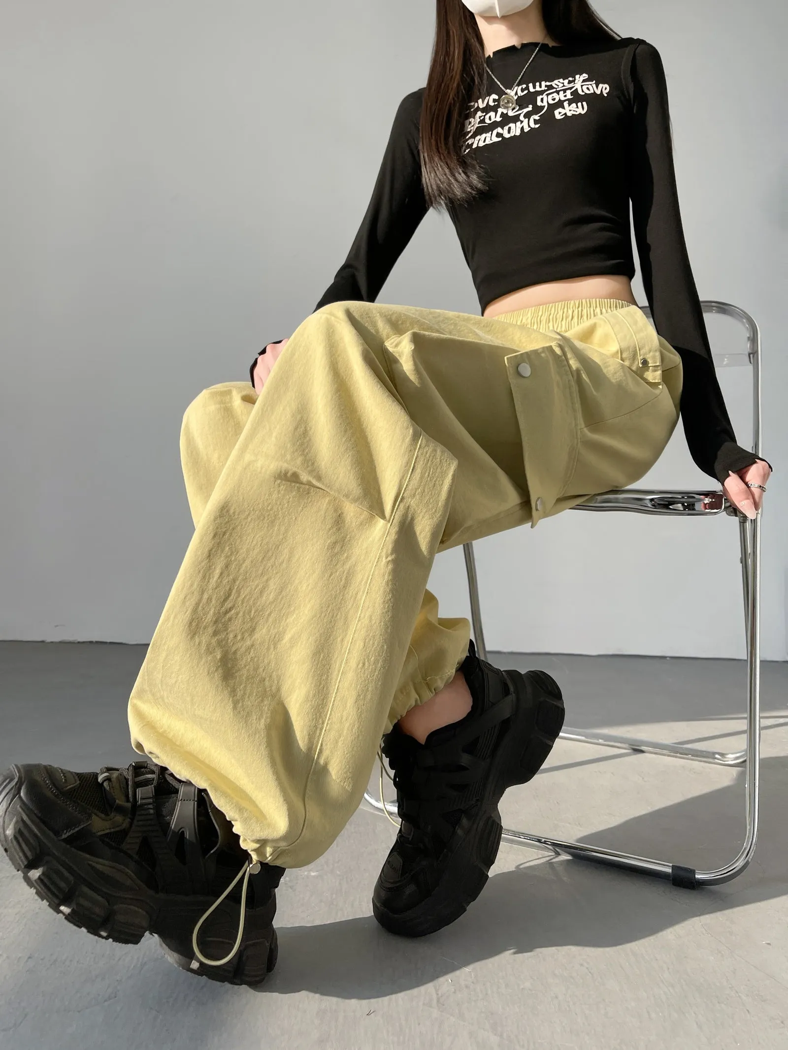 Solid Wash Cotton Cargo Pants with Trendy Drawstring Hem