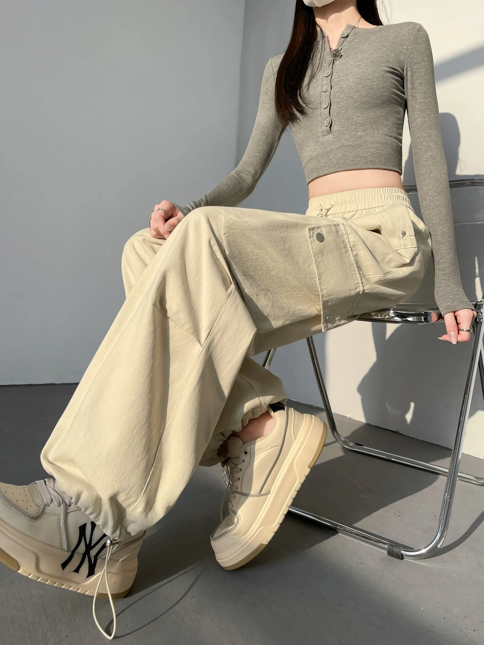 Solid Wash Cotton Cargo Pants with Trendy Drawstring Hem