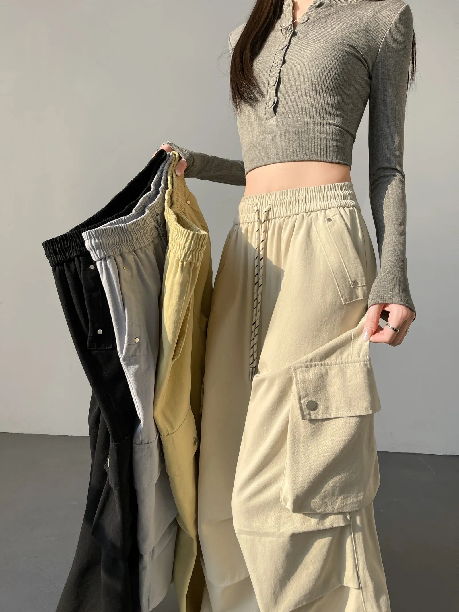 Solid Wash Cotton Cargo Pants with Trendy Drawstring Hem