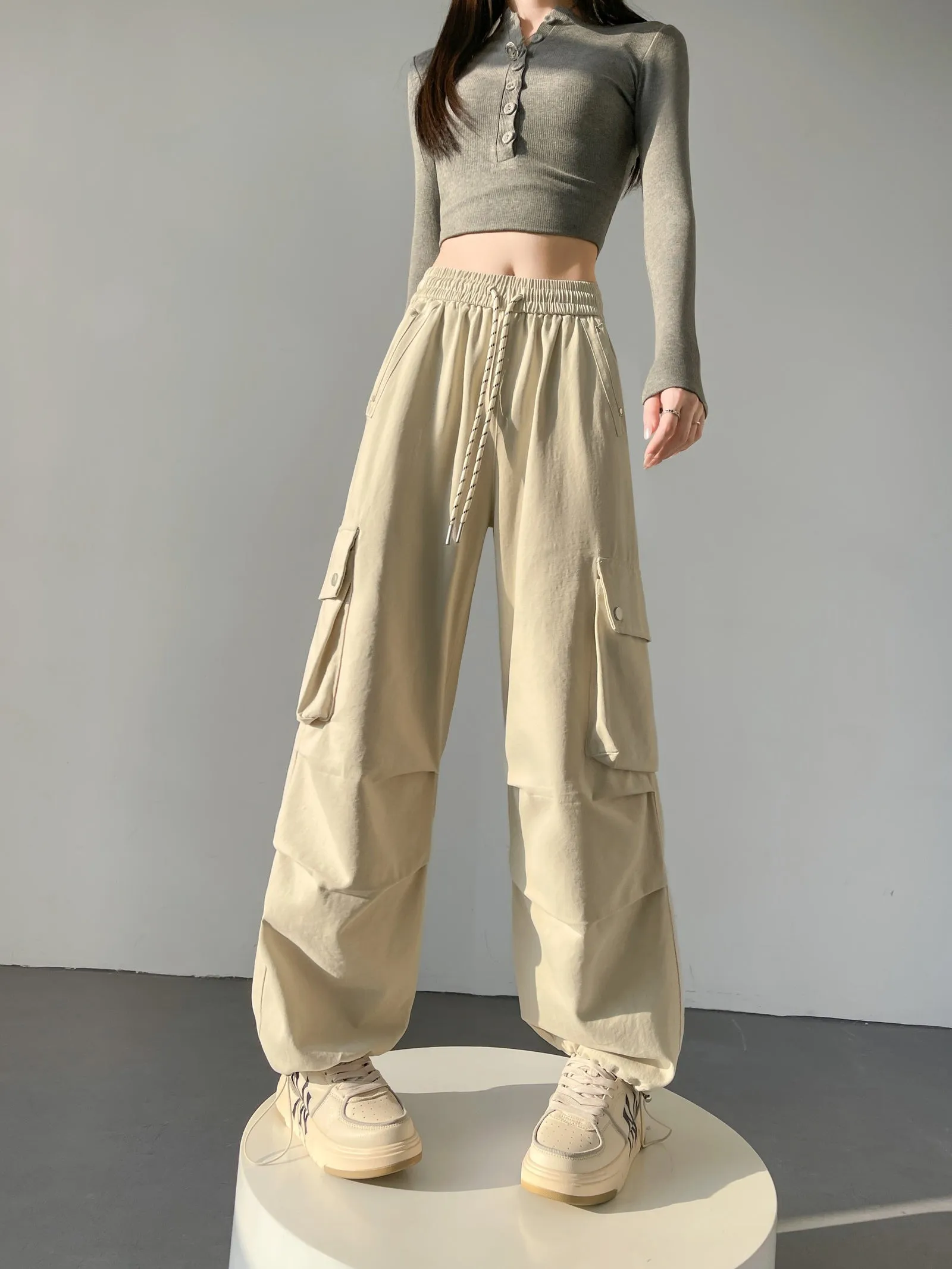 Solid Wash Cotton Cargo Pants with Trendy Drawstring Hem