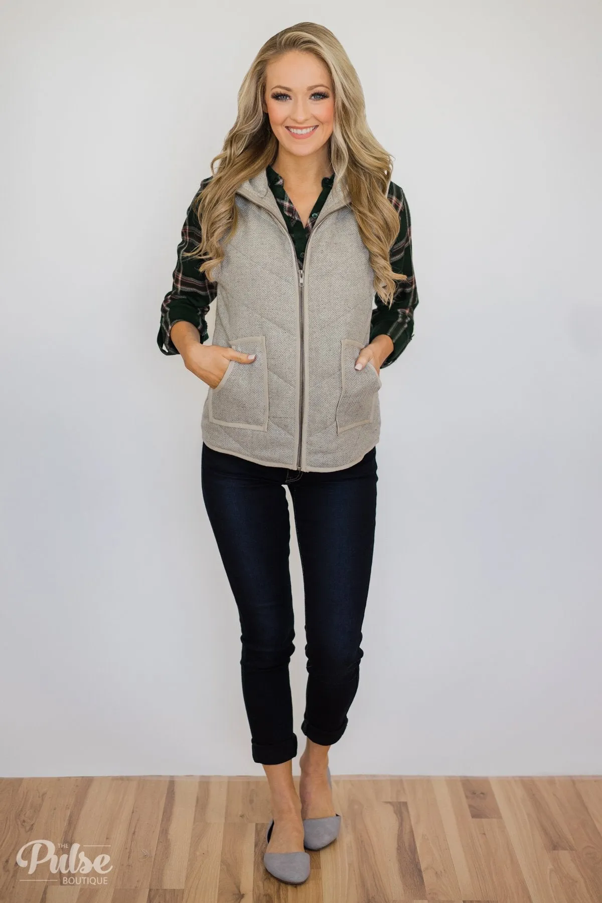 Speckled Vest- Creamy Grey