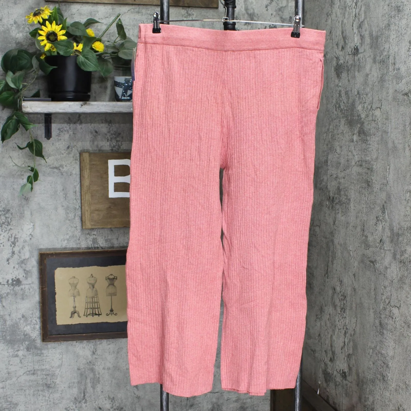 Stars Above Women's Ribbed Sweater Cropped Lounge Pants