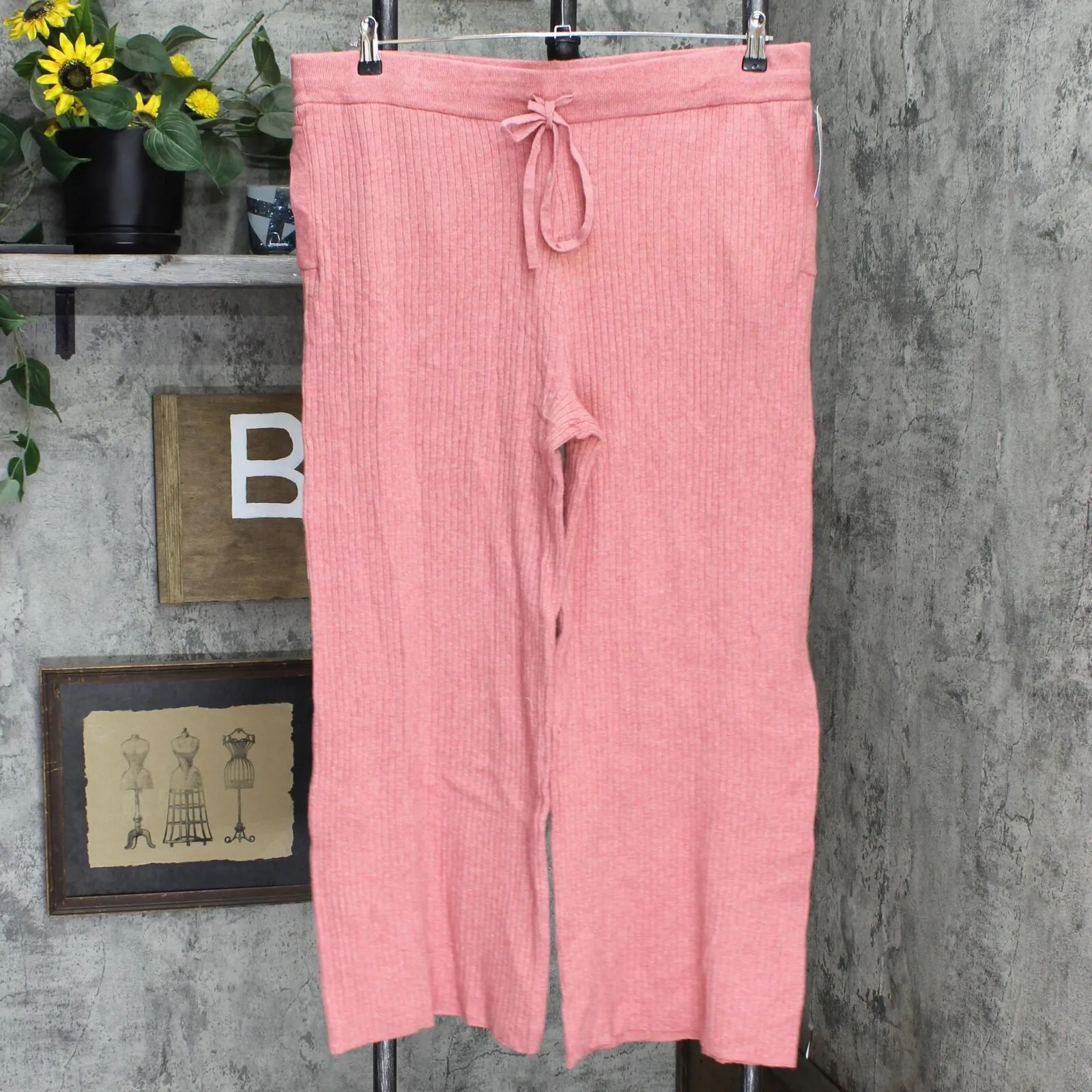 Stars Above Women's Ribbed Sweater Cropped Lounge Pants