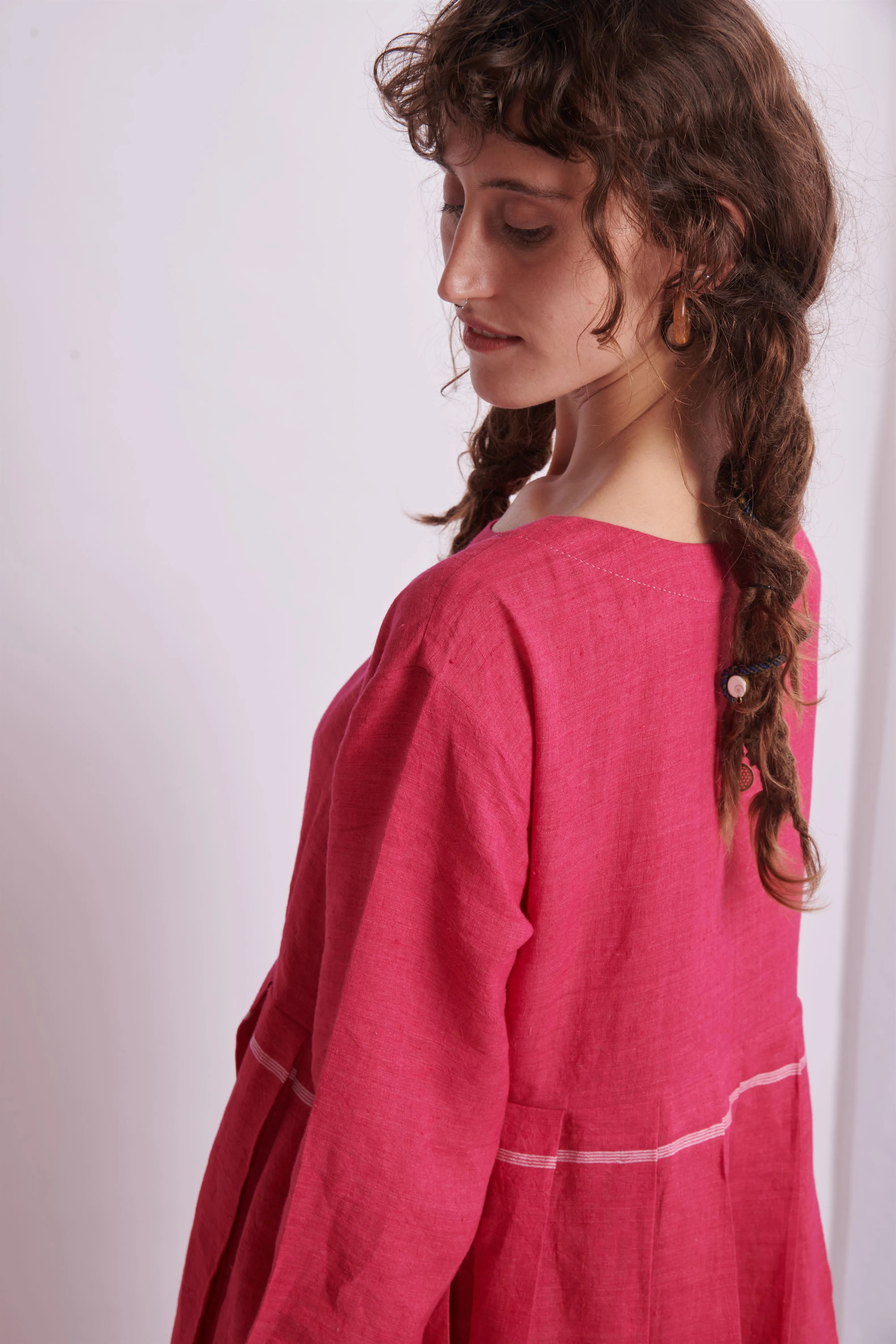 The Plavate I Soloslovo Do we really have to go? Linen Pink Daily Collection AW22-07