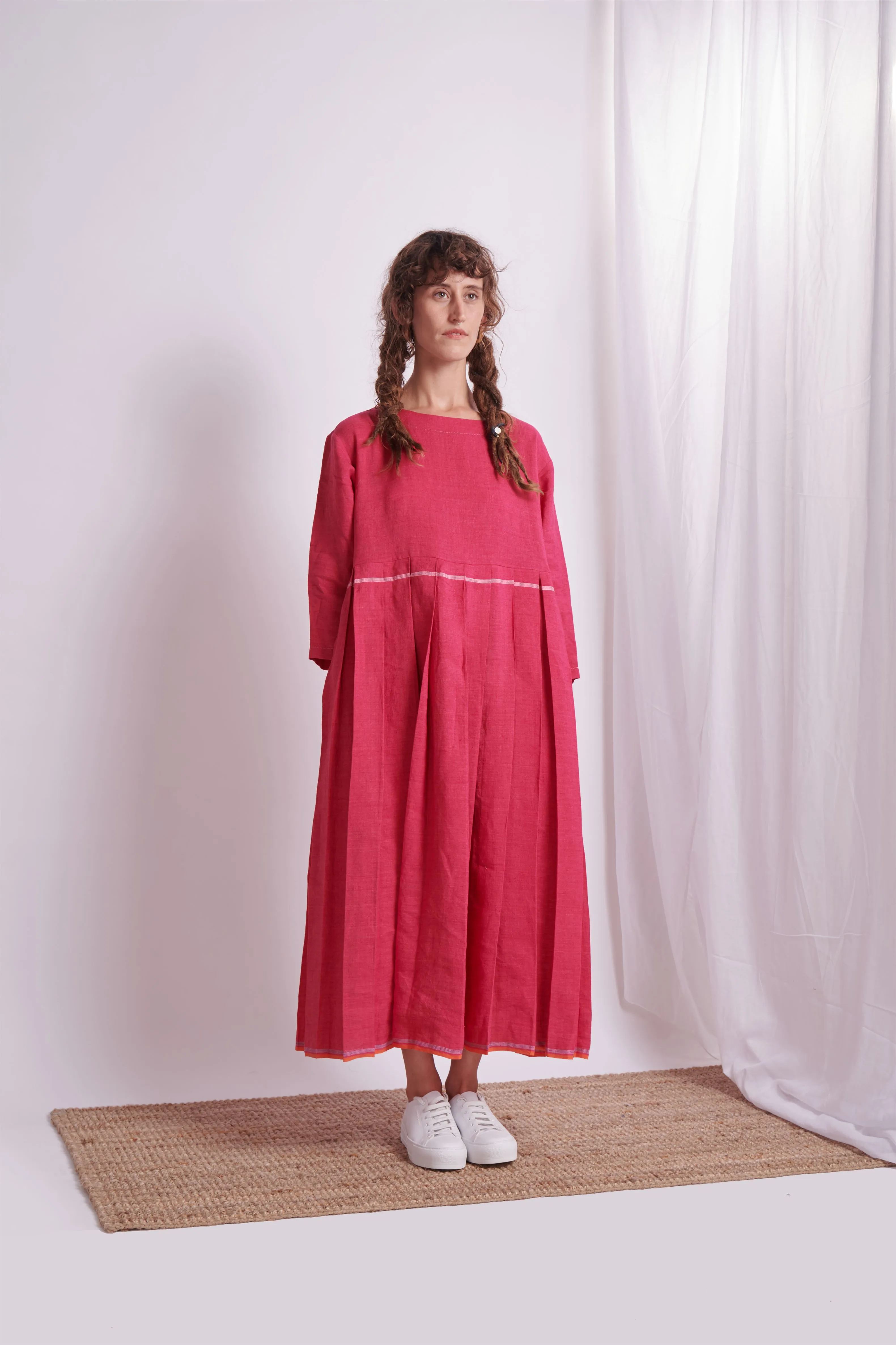 The Plavate I Soloslovo Do we really have to go? Linen Pink Daily Collection AW22-07