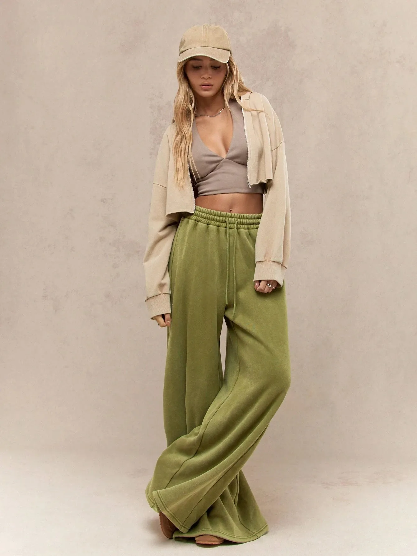 Wide-Leg Sweatpants for Women – Cosy, Stylish & Perfect for Winter